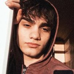 bayraktar profil fotoğrafı